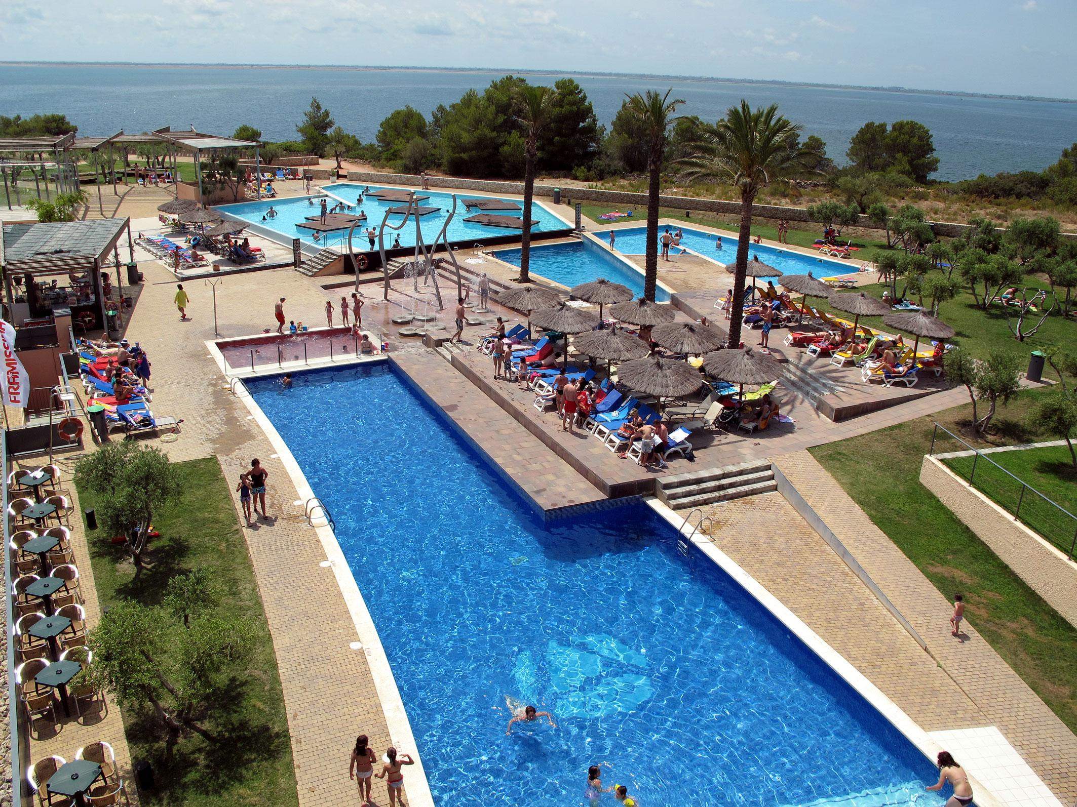Ohtels Les Oliveres El Perelló エクステリア 写真