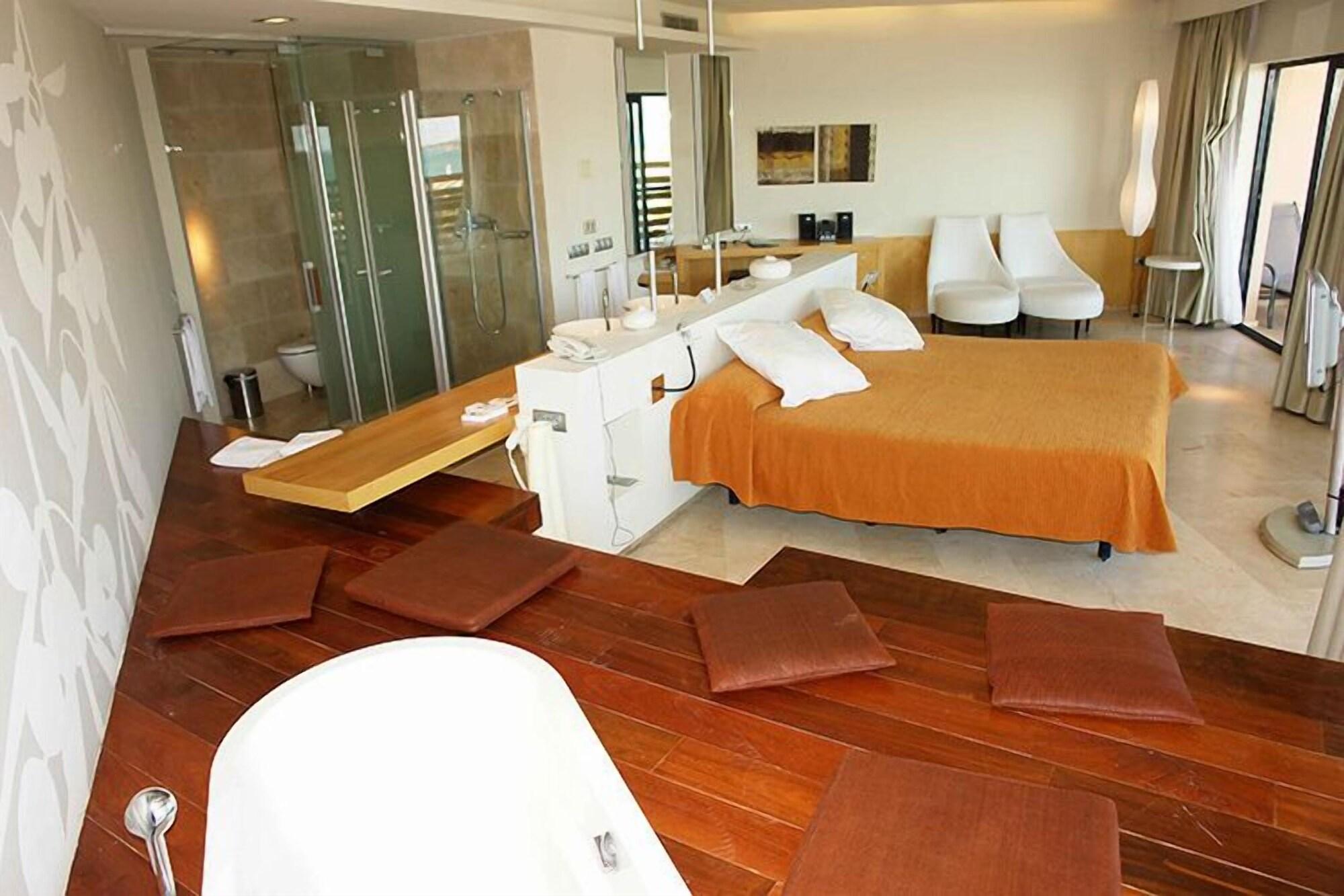 Ohtels Les Oliveres El Perelló エクステリア 写真