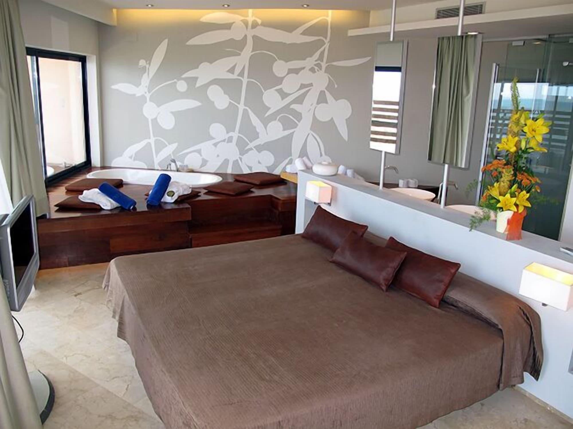 Ohtels Les Oliveres El Perelló エクステリア 写真