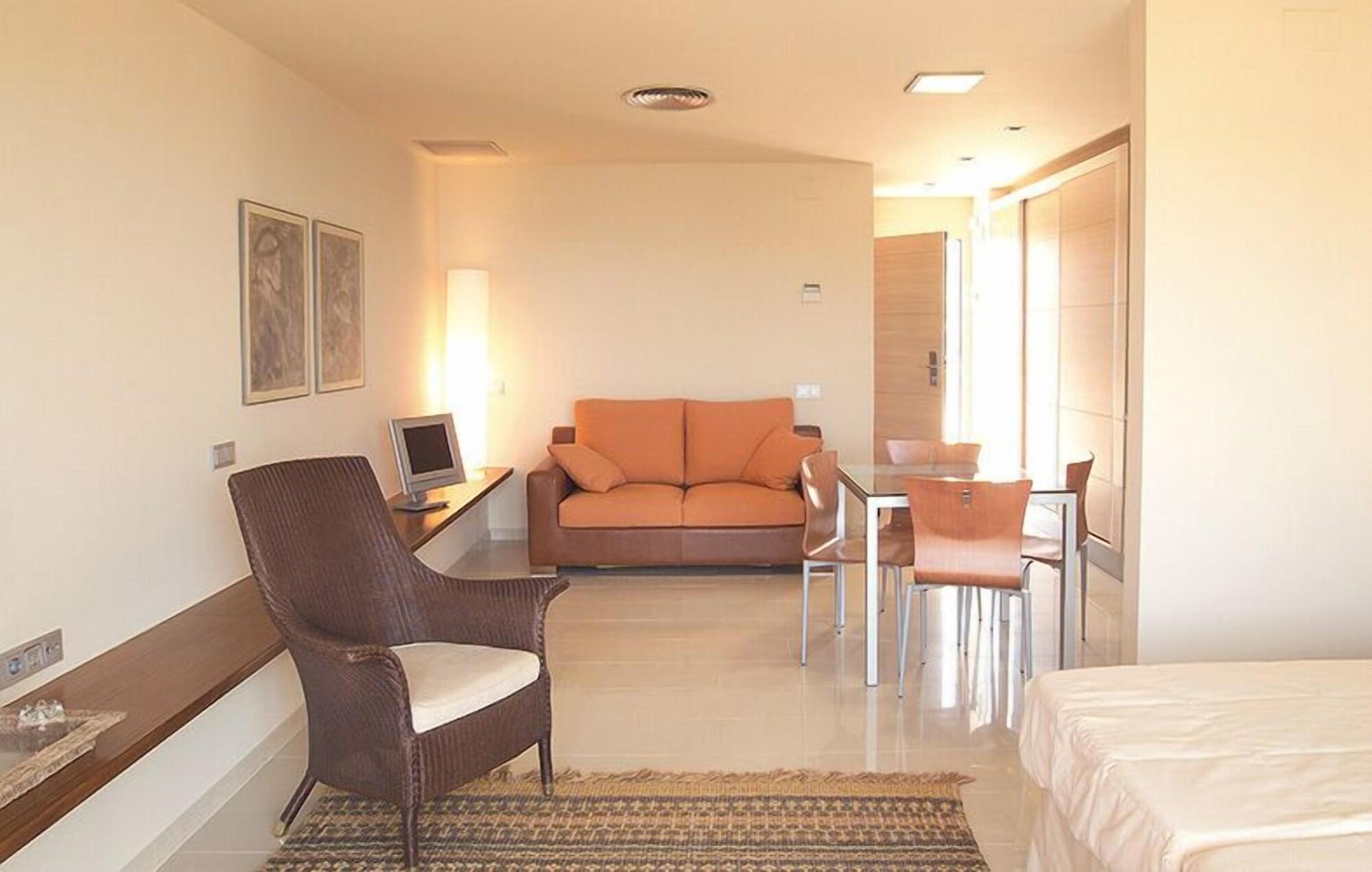 Ohtels Les Oliveres El Perelló エクステリア 写真