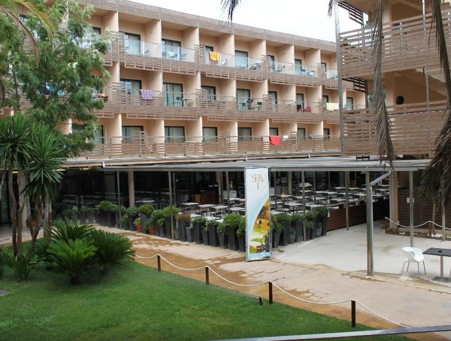 Ohtels Les Oliveres El Perelló エクステリア 写真